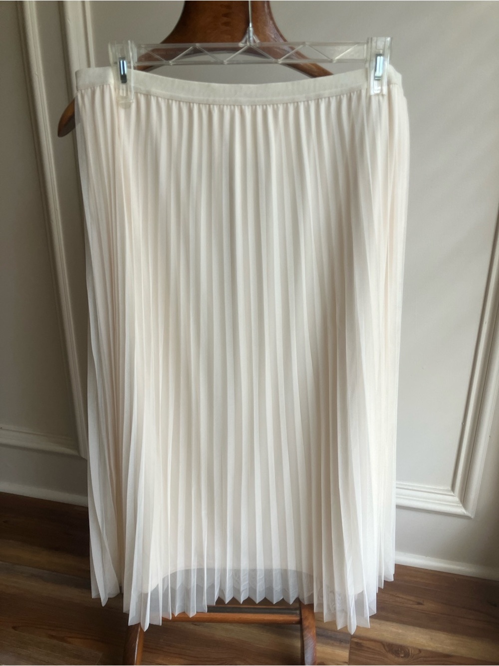 LC Lauren Conrad Ivory Pleated Midi Skirt XXL – NWT